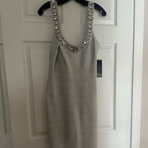 Carmen Mac Valvo STUNNING knee length formal dress NWT